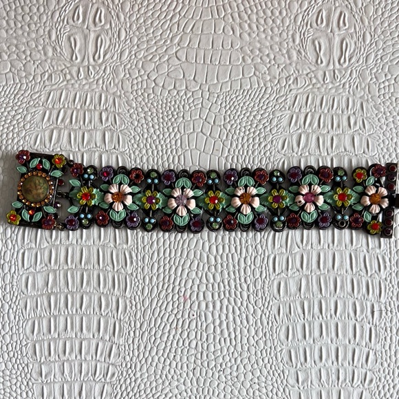 Vintage MX by Michael Morrison Enamel & Crystal Scrolled cherub Bracelet - Picture 8 of 9